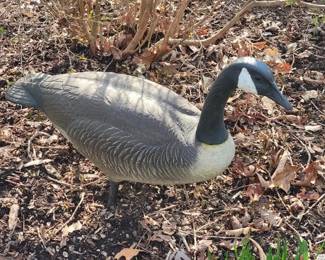 Resin yard geese