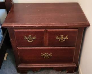THOMASVILLE IMPRESSIONS WINSTON COURT 2 DRAWER NIGHT STAND.  WE HAVE 4 OF THESE