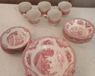 JOHNSON BROTHERS OLD BRITAIN CASTLES PINK