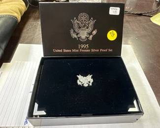 1995 THE UNITED STATES MINT PREMIER SILVER PROOF SET