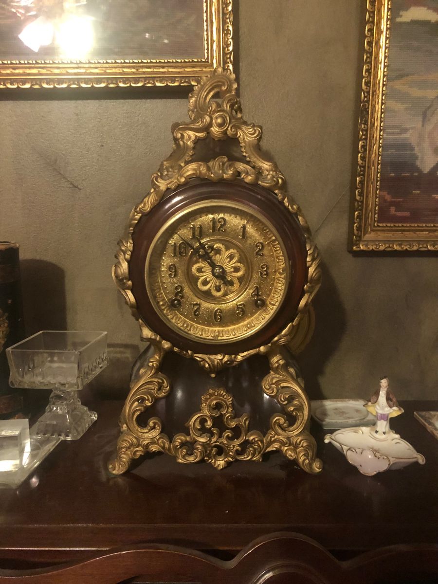 Stunning Mantle Clock