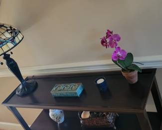 hall table, 2 shelves dark wood