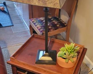 matching end tables, oak with tray tops, lamps