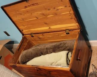 Lane cedar chest vintage