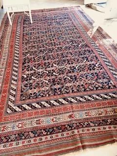 1920's period oriental rug in good condition