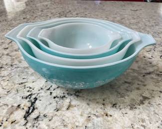 Pyrex Butterprint Cinderella bowls. Perfect condition.