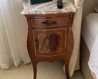 PAIR OF ANTIQUE MARBLE TOP NIGHT STANDS