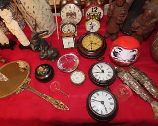 Clocks and decorative items.