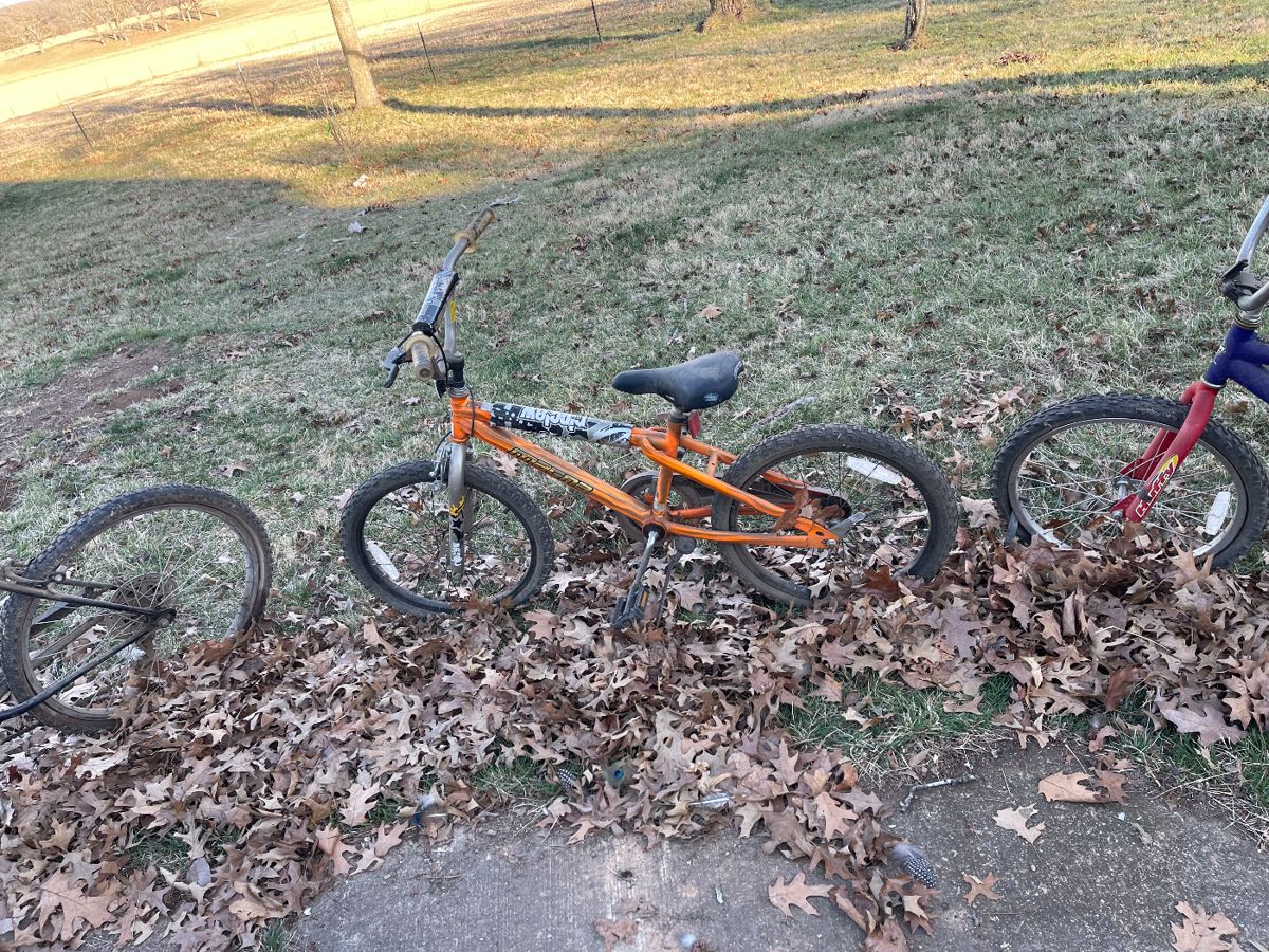 Berwick Estate Farm Sale in Rolla, MO starts on 3/8/2024