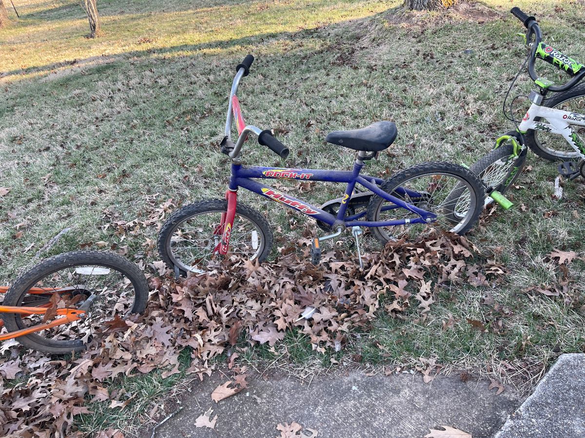 Berwick Estate Farm Sale in Rolla, MO starts on 3/8/2024