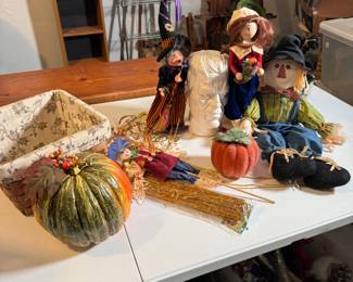 Box Lot#97 mostly Halloween decorations with basket, pumpkin and scarecrow