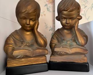 Inarco children reading bookends 