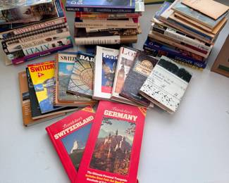 Box Lot#42 small travel books - Europe
