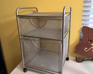 Mesh 2-drawer storage on casters 22" x 14" 