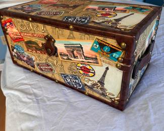 Mid-size hinged Paris-themed storage box with some wear 9" x 19" x 12"