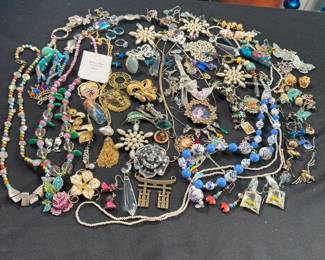 Jewelry Lot#29 large group of hand-beaded necklaces, odd jewelry parts, rings, earrings