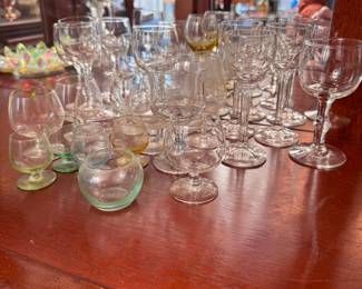 Group of cordial and liquor glasses 
