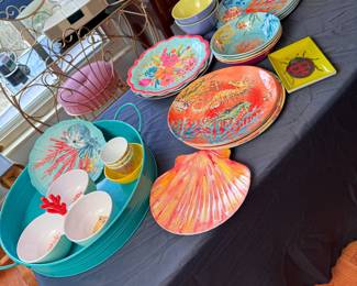 Box Lot#13 metal tray and beach-themed plastic plates and bowls