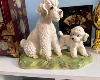 Ceramic white poodle and puppy 7"H x 8"L