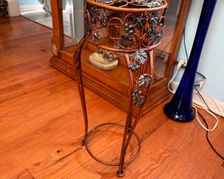 Lightweight tubular metal plant stand with grapes, pewter and copper finish 25"H