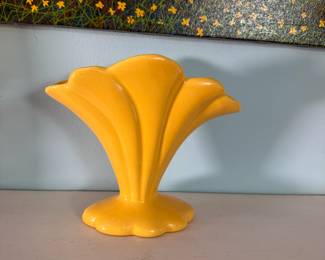 Yellow Haeger fan vase 6"H