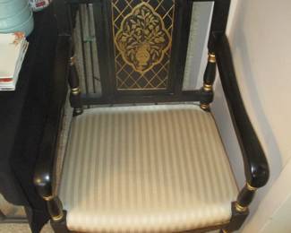 black laquer chaie