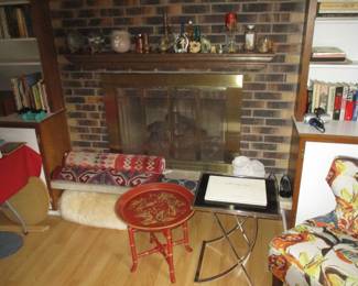 tables and rugs