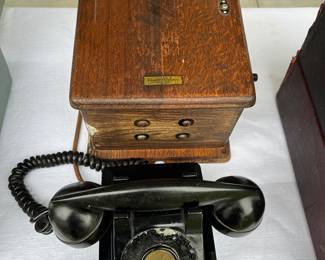 Antique Bell Western ringer box and phone