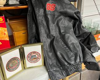 1990's Daytona 500 NASCAR patches & Dale Jarrett pit crew XL leather motorcycle jacket