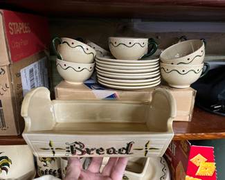 Mid Century Modern Metlox Poppytrail dishes