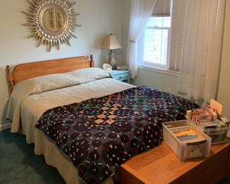 Sea Bedroom 
Queen size bed
Trunk
Vintage wool tied quilt