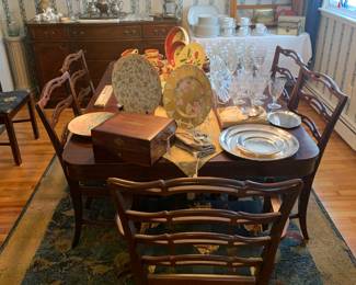 Dining Room 
Table & chairs set