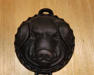 Cast Iron Hog Pig Face Round Mold Black 5 3/4 lbs. 8  Wide EXC