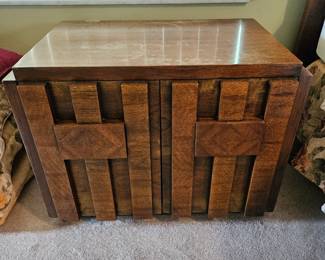 Here's the other "Lane stacatto" end table