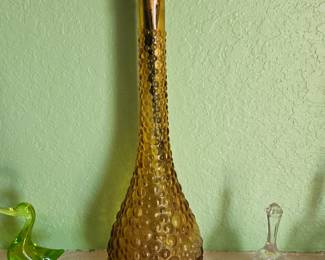 Amber hobnail design vase $20
