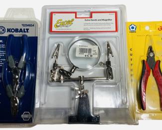 NEW Extra Hands Magnifier, Pliers and Snips