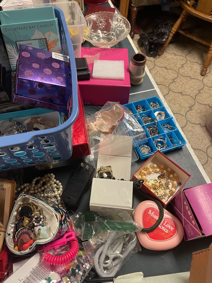 A Diggers Paradise Estate Sale in Holtsville, NY starts on 3/9/2024