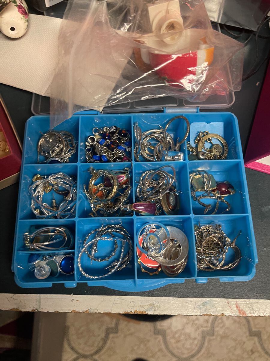 A Diggers Paradise Estate Sale in Holtsville, NY starts on 3/9/2024