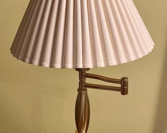 SWIVEL LAMP