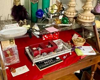MISCELLANEOUS DECOR & ACCENTS