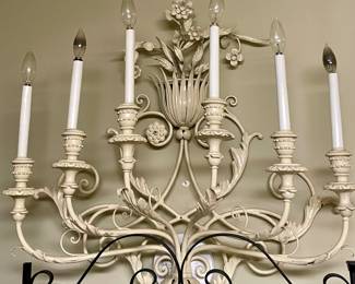 ANTIQUE ORNATE METAL WALL SCONCE