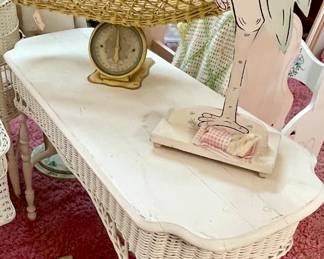 WICKER/WOOD TABLE, TRAY, STORK FIGURE, BABY SCALE
