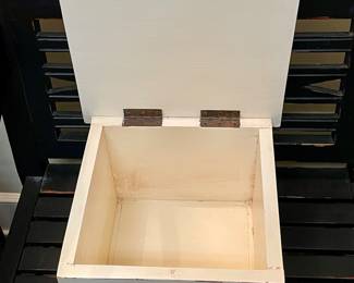 DECORATIVE BOX