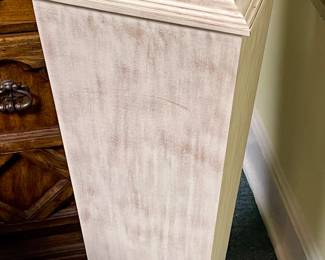 TALL COLLUMN PEDESTAL