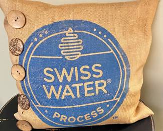 BURLAP PILLOW