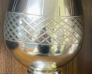 METAL FINIAL DECOR