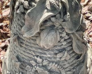 LARGE RESIN BEEHIVE