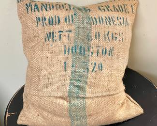 BURLAP PILLOW