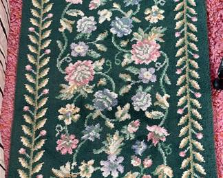 FLORAL AREA RUG