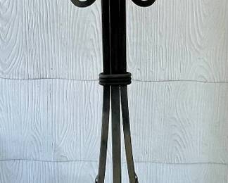 VINTAGE ANTIQUE WROUGHT LAMP POST